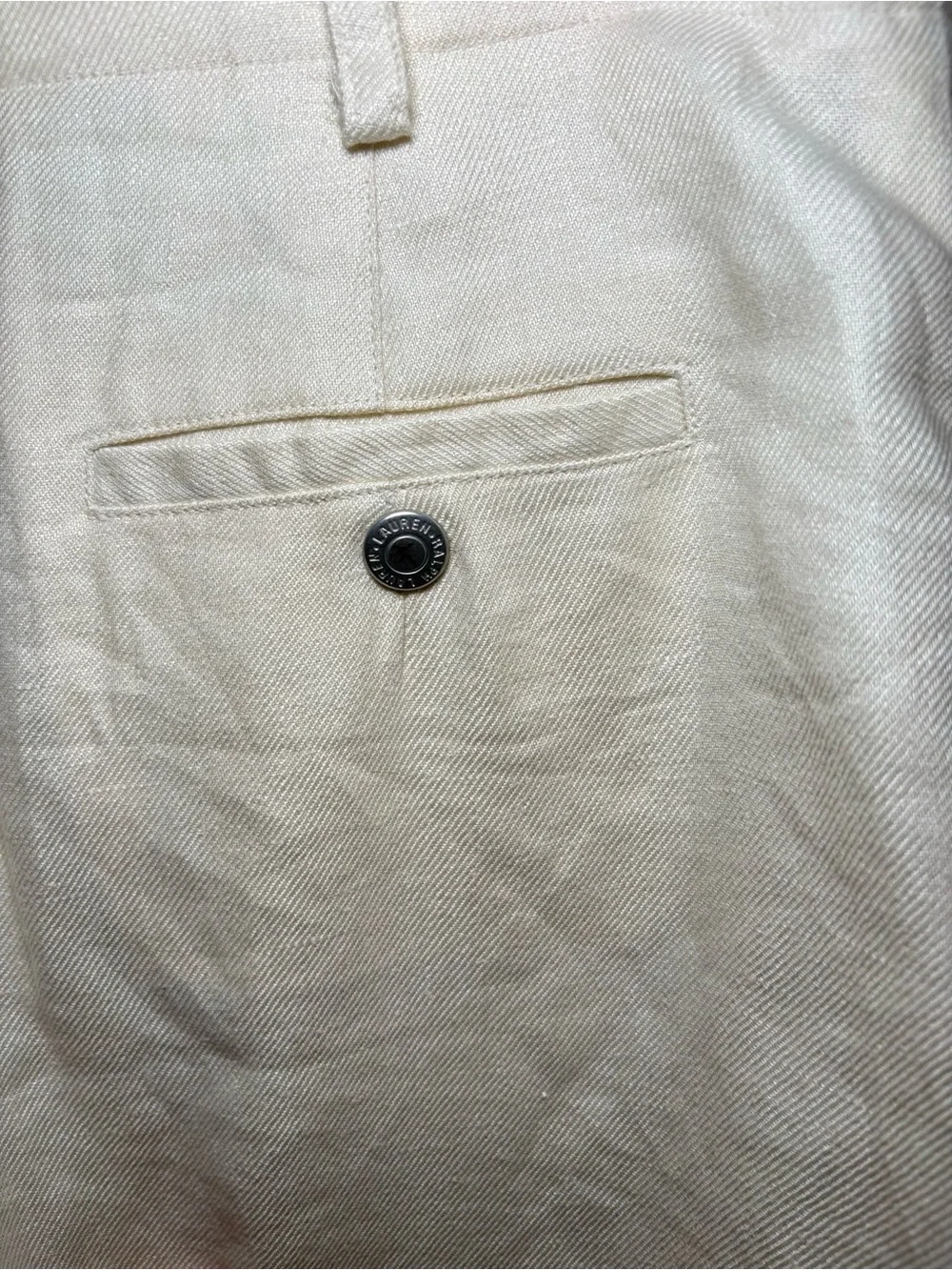Lauren Ralph Lauren 100% Linen Cargo Shorts | Coastal Quiet Luxury Cream Shorts